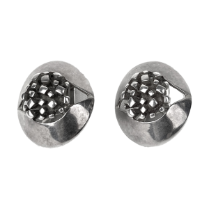 Zilveren clip oorbellen. Gewicht: 14,5 gram. Afmeting: diameter: 2 cm. Dikte: 0,5 cm. Met zilverkeur 835. Ze zien er als nieuw uit.