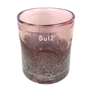 Cilindervormige mondgeblazen glazen vaas. Merk: Dutz. Kleur: aubergine. Afmeting: hoog: 13 cm, diameter: 11 cm. In uitstekende staat.