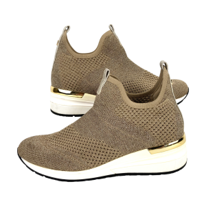 Nieuwe goudkleurige dames instappers van La Strada. Maat 41. Materiaal: mesh textiel. Voor meer info: zie foto's. Nieuwprijs: 69,99.