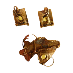 Image of Oorbellen en broche – vintage jaren 70 – brutalistic stijl (Preloved)