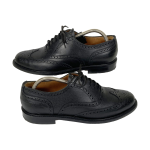 Zwarte brogues / nette veterschoenen van Van Lier. Maat 7,5 (41). Materiaal: leer. Zool: rubber. Hakhoogte: 2,5 cm. Gedragen maar in uitstekende staat.